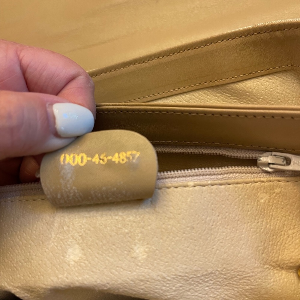 Gucci Vintage Micro GG Shoulder Bag Authenticated - Picture 10 of 17
